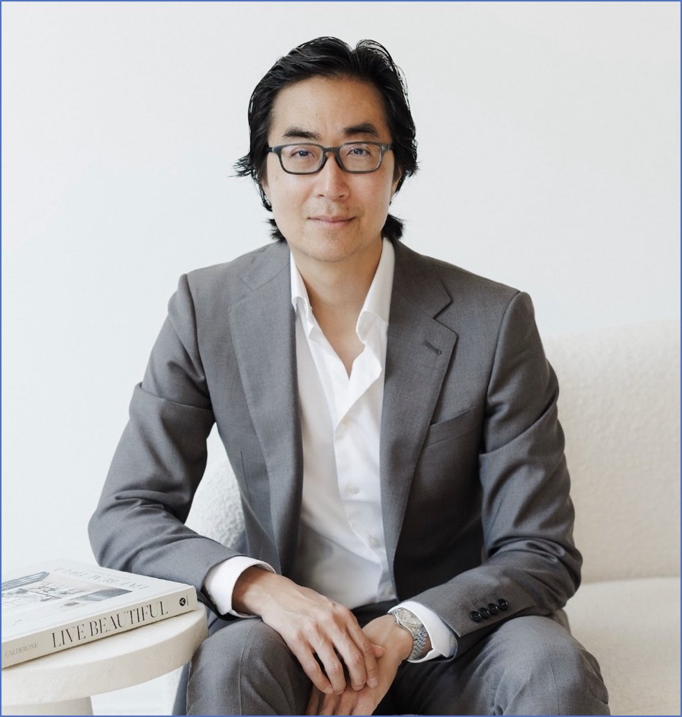 Meet Michael J. Lee, MD – Chicago’s Renowned Plastic Surgeon 1 Michael J. Lee MD portrait